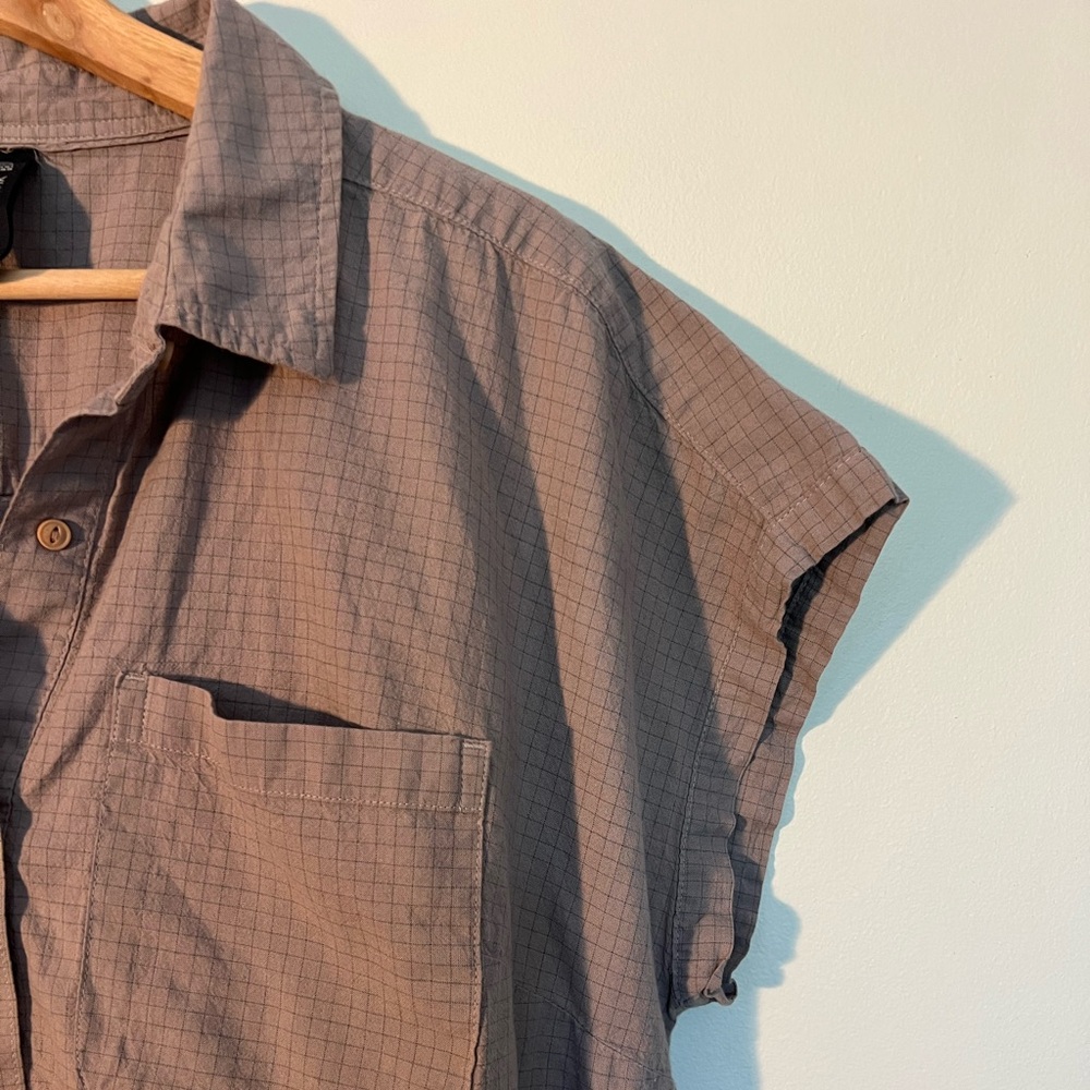 Mountain Hardware Button Down Tee - image 3